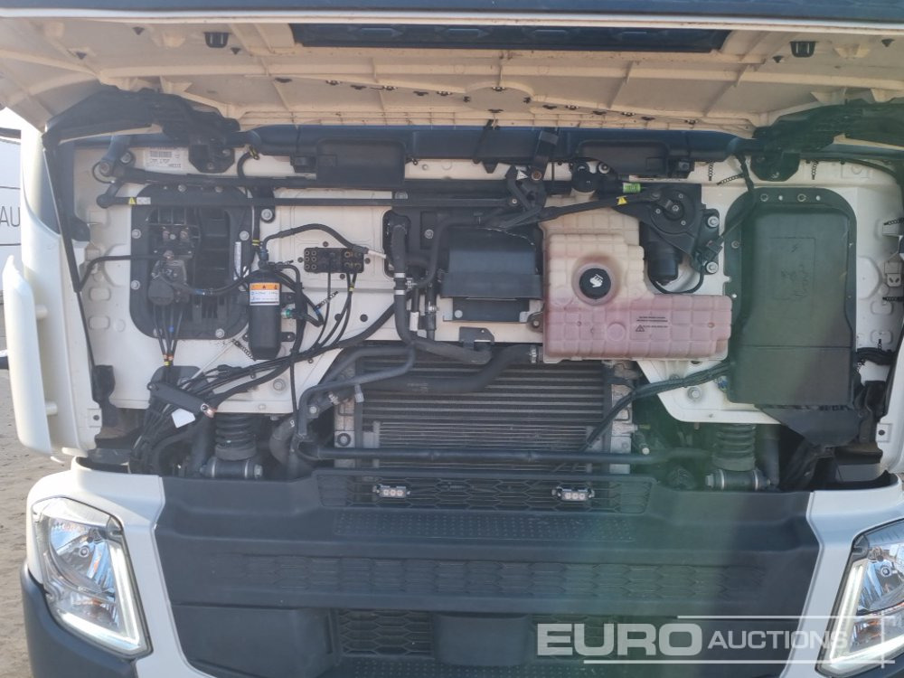 Camion plateau Volvo FE: photos 28