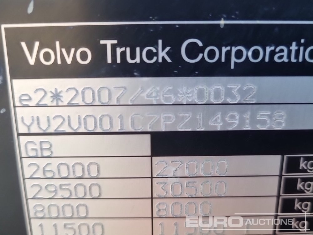 Camion plateau Volvo FE: photos 49