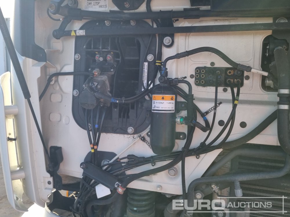 Camion plateau Volvo FE: photos 31