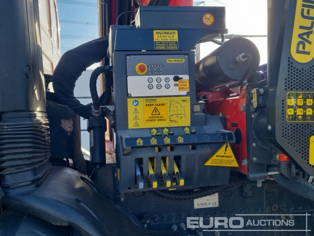 Camion plateau Volvo FE: photos 15