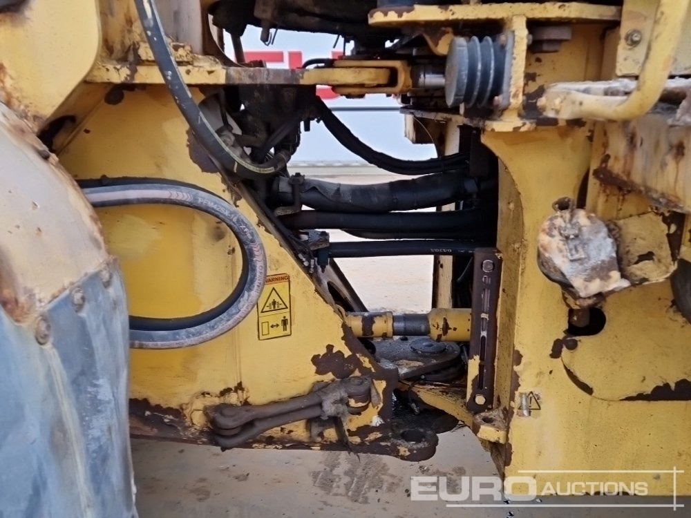 Chargeuse sur pneus Volvo L110F: photos 13