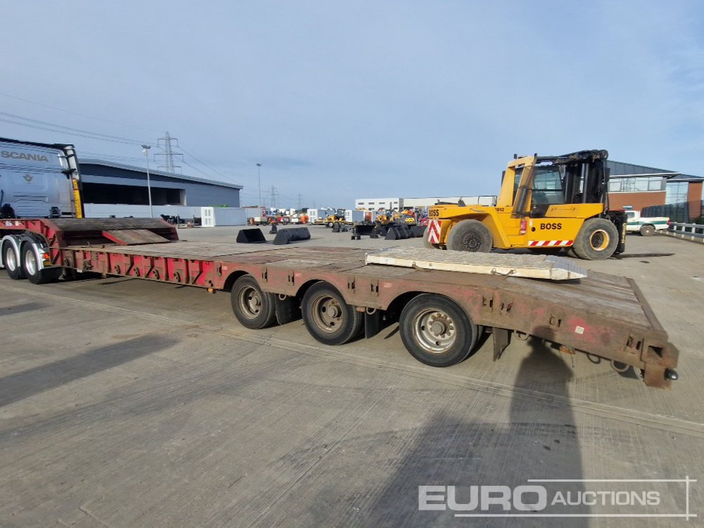 Wabco Tri Axle Step Frame Extendable Low Loader Trailer, Rear Steer Axle - Semi-remorque surbaissé: photos 3 Wabco Tri Axle Step Frame Extendable Low Loader Trailer, Rear Steer Axle - Semi-remorque surbaissé: photos 3