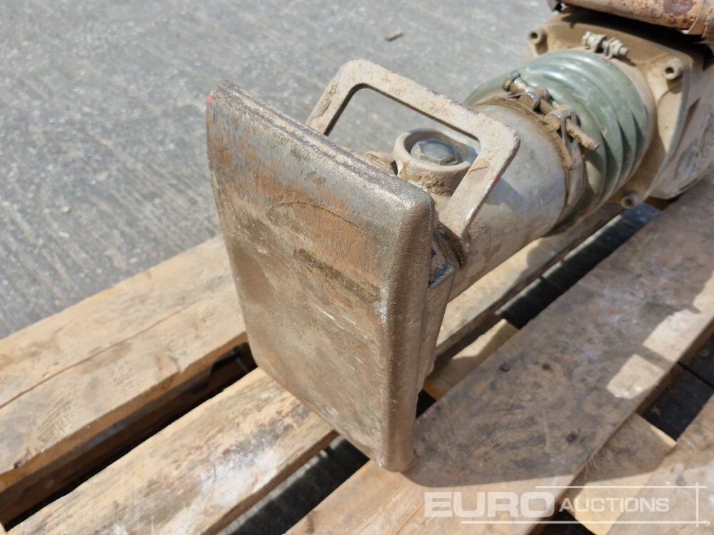 Pilonneuse Wacker Neuson BS50-2: photos 10 Pilonneuse Wacker Neuson BS50-2: photos 10