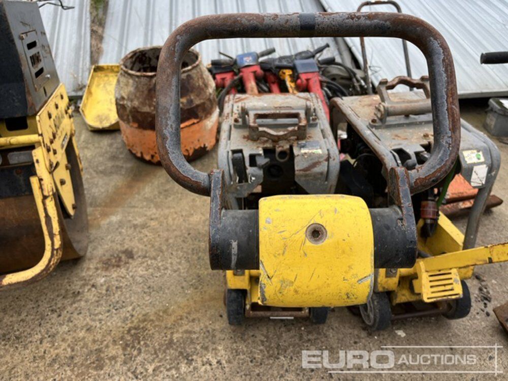 Wacker Neuson Diesel Compaction Plate - Plaque vibrante: photos 2 Wacker Neuson Diesel Compaction Plate - Plaque vibrante: photos 2
