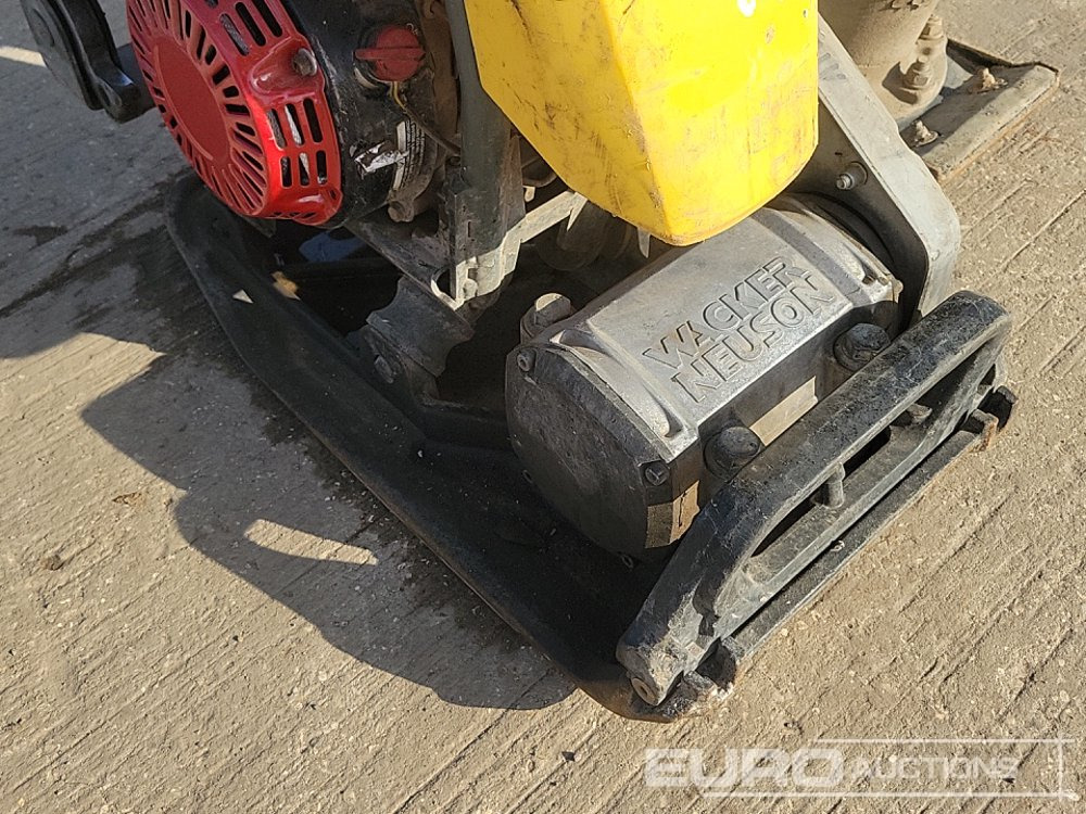 Travaux routiers Wacker Neuson Electric Trench Compactor, Petrol Compaction Plate, Honda Engine: photos 17 Travaux routiers Wacker Neuson Electric Trench Compactor, Petrol Compaction Plate, Honda Engine: photos 17