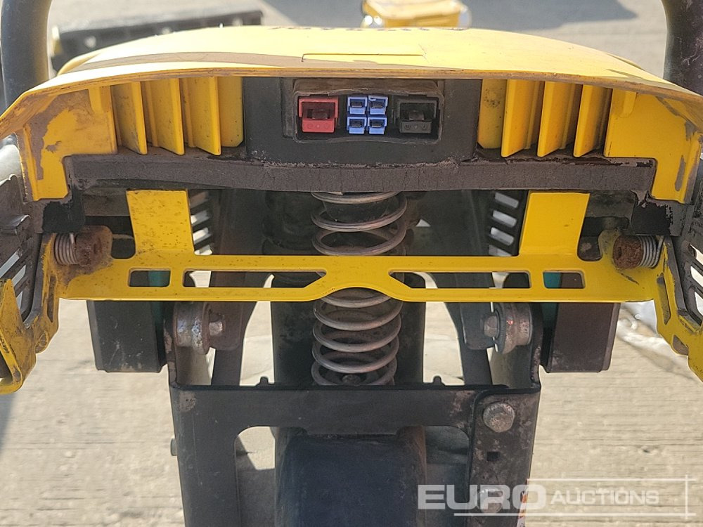Travaux routiers Wacker Neuson Electric Trench Compactor, Petrol Compaction Plate, Honda Engine: photos 11 Travaux routiers Wacker Neuson Electric Trench Compactor, Petrol Compaction Plate, Honda Engine: photos 11