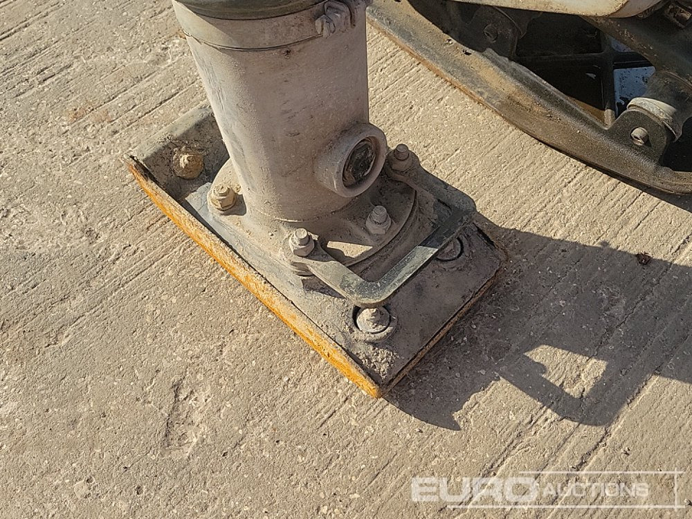 Travaux routiers Wacker Neuson Electric Trench Compactor, Petrol Compaction Plate, Honda Engine: photos 12 Travaux routiers Wacker Neuson Electric Trench Compactor, Petrol Compaction Plate, Honda Engine: photos 12