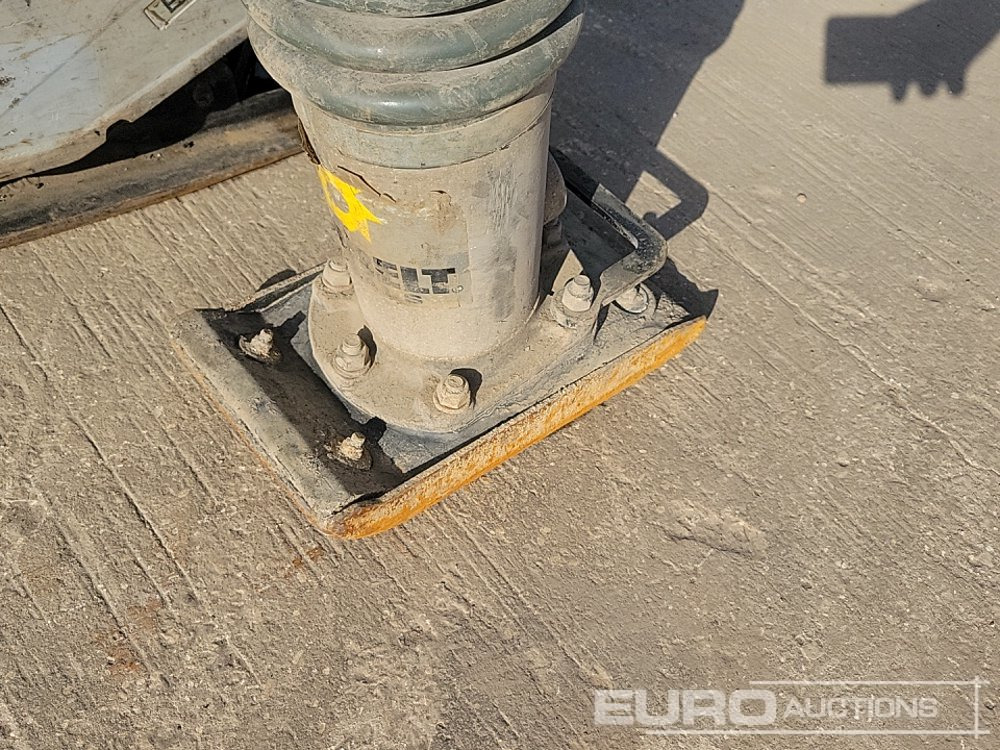 Travaux routiers Wacker Neuson Electric Trench Compactor, Petrol Compaction Plate, Honda Engine: photos 13 Travaux routiers Wacker Neuson Electric Trench Compactor, Petrol Compaction Plate, Honda Engine: photos 13