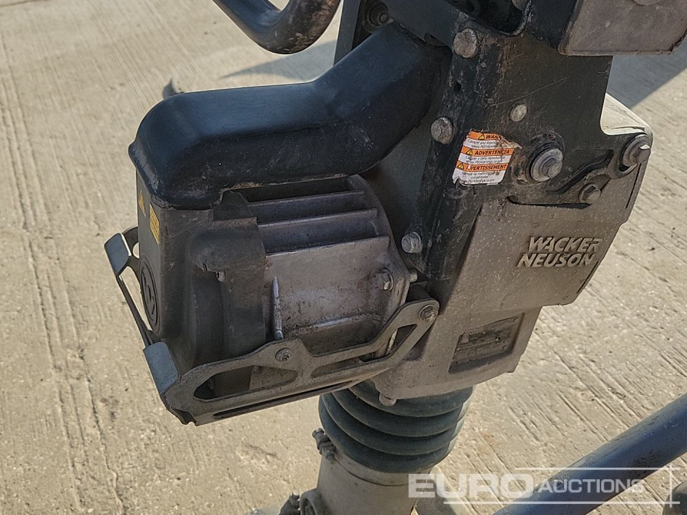 Travaux routiers Wacker Neuson Electric Trench Compactor, Petrol Compaction Plate, Honda Engine: photos 10 Travaux routiers Wacker Neuson Electric Trench Compactor, Petrol Compaction Plate, Honda Engine: photos 10