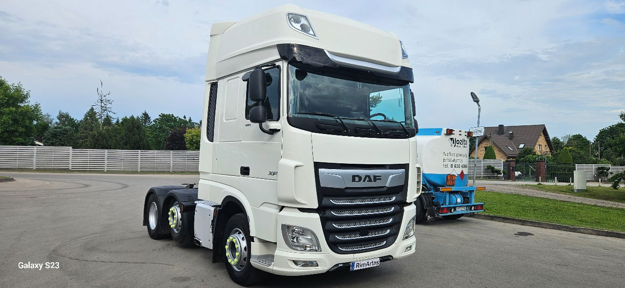 DAF XF 105.460 - Tracteur routier: photos 4 DAF XF 105.460 - Tracteur routier: photos 4