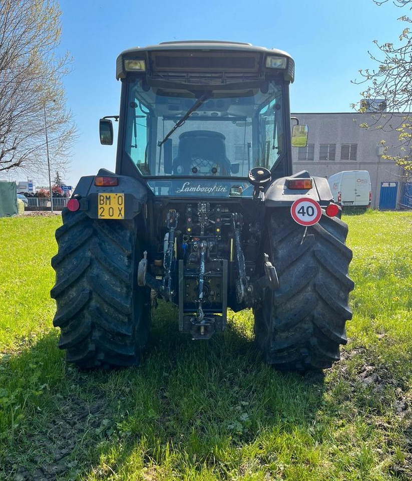 Trattore usato Lamborghini Spire 90.4 - 2015 - Tracteur agricole: photos 4 Trattore usato Lamborghini Spire 90.4 - 2015 - Tracteur agricole: photos 4