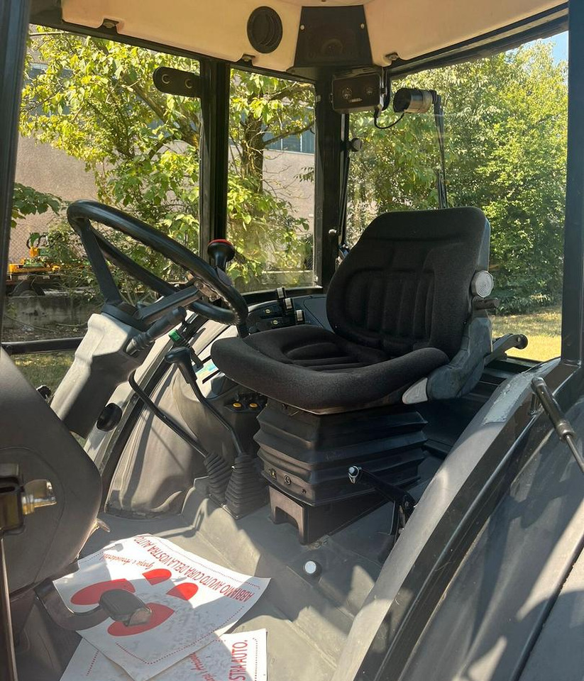 Trattore usato Same DORADO 70 DT - Tracteur agricole: photos 5 Trattore usato Same DORADO 70 DT - Tracteur agricole: photos 5