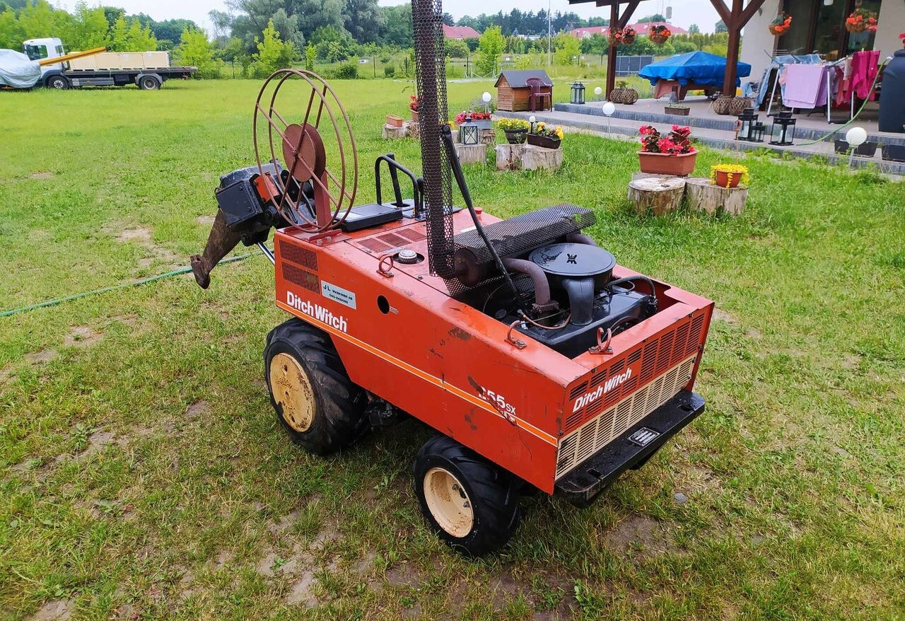 Ditch-Witch 255 SX - Trancheuse: photos 2 Ditch-Witch 255 SX - Trancheuse: photos 2