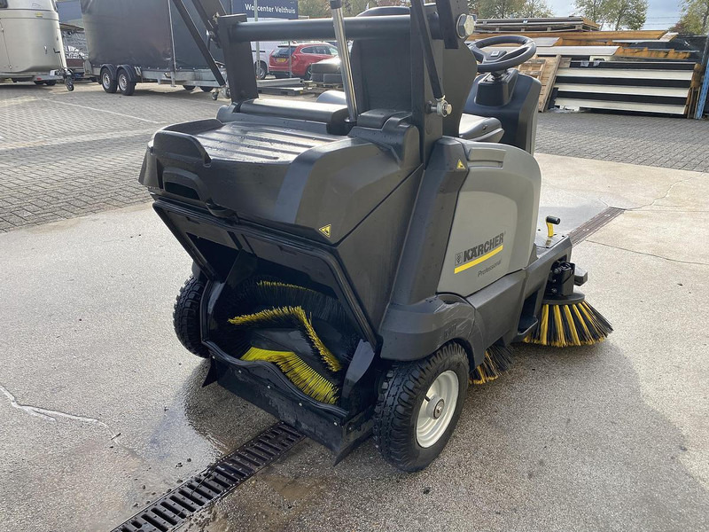 Balayeuse de voirie Kärcher KM 105/110 R Bp, Veegmachine, hoogkieper: photos 12 Balayeuse de voirie Kärcher KM 105/110 R Bp, Veegmachine, hoogkieper: photos 12