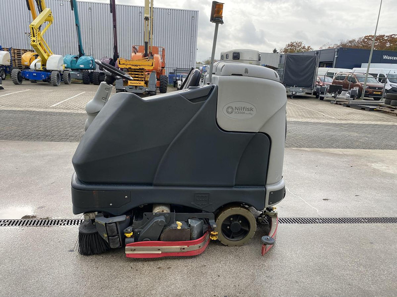 Nilfisk SC6500 1300C, Veeg- Schrobmachine - Autolaveuse: photos 5 Nilfisk SC6500 1300C, Veeg- Schrobmachine - Autolaveuse: photos 5