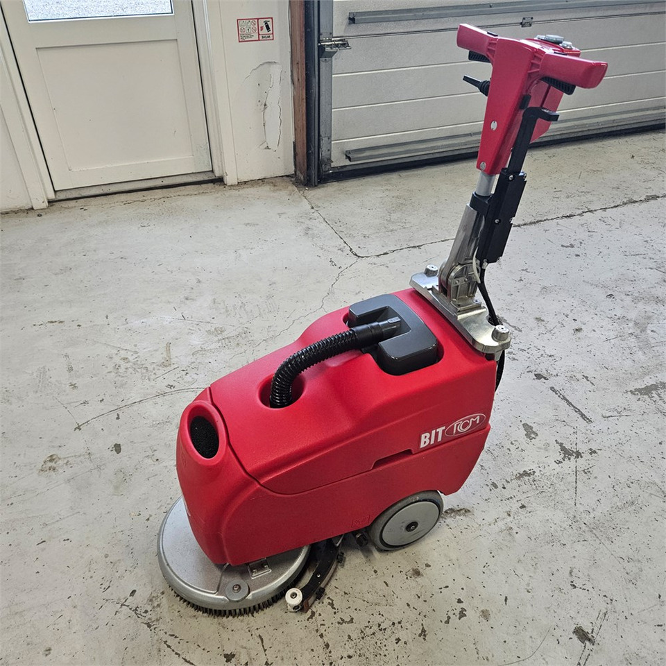 ABC RCM BIT 391 CB/3 - Machine de nettoyage: photos 1 ABC RCM BIT 391 CB/3 - Machine de nettoyage: photos 1