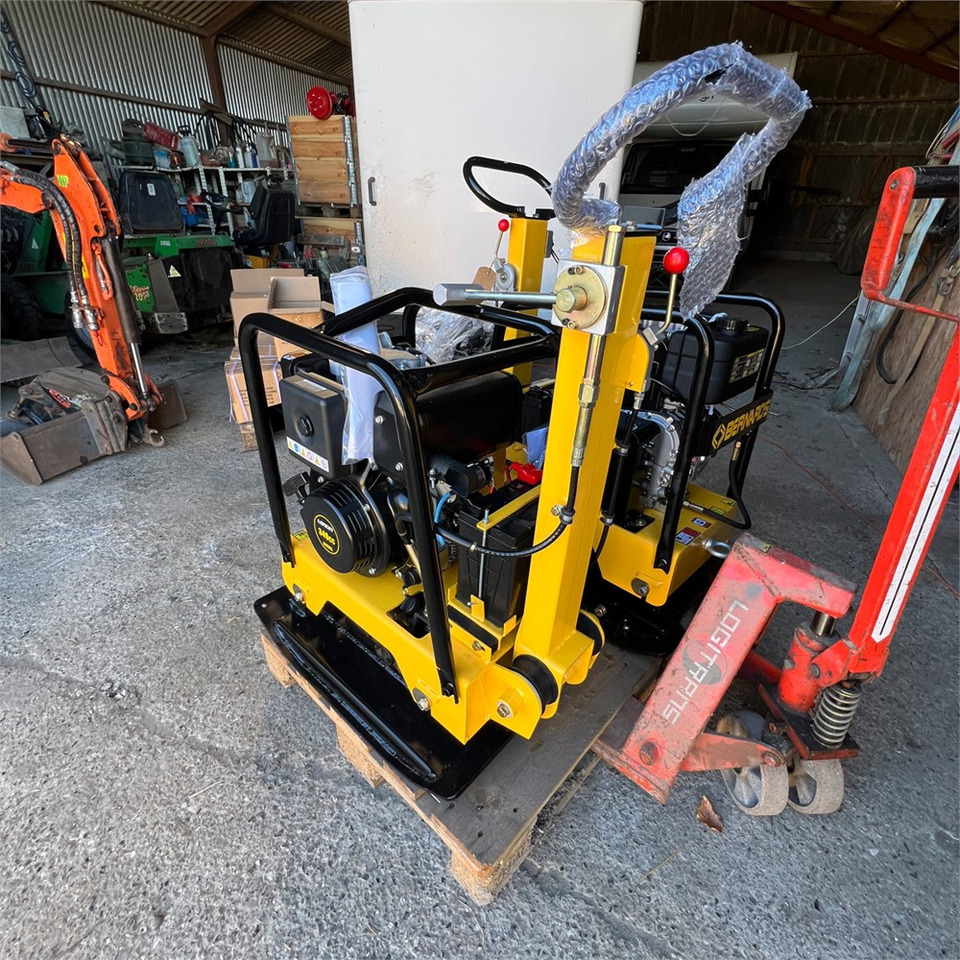 Bernards RT220-1 - Plaque vibrante: photos 3 Bernards RT220-1 - Plaque vibrante: photos 3