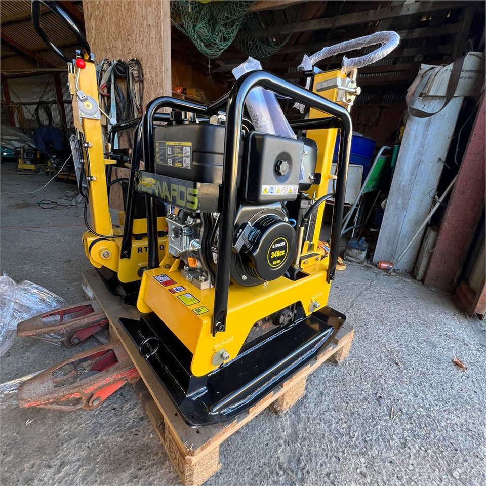 Plaque vibrante Bernards RT220-1: photos 8 Plaque vibrante Bernards RT220-1: photos 8