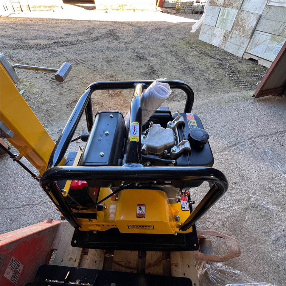 Plaque vibrante Bernards RT220-1: photos 6 Plaque vibrante Bernards RT220-1: photos 6