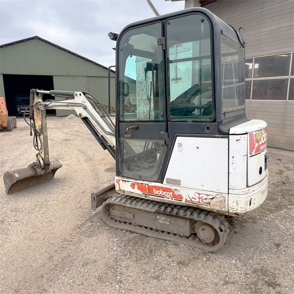 Bobcat 320 - Mini pelle: photos 5 Bobcat 320 - Mini pelle: photos 5