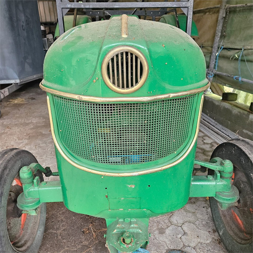 Tracteur agricole Deutz D4005: photos 15