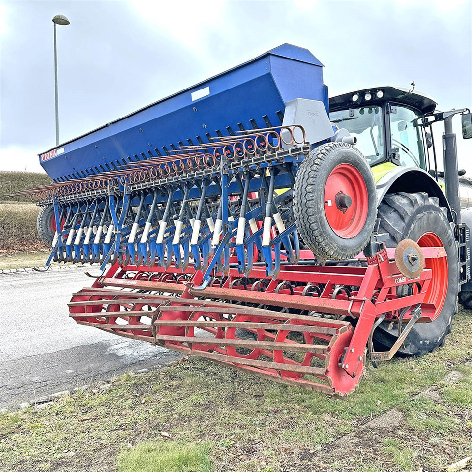 Doublet-Record Combi-dan 3000 / Fiona SD-73super - Semoir/ Planteuse: photos 3 Doublet-Record Combi-dan 3000 / Fiona SD-73super - Semoir/ Planteuse: photos 3