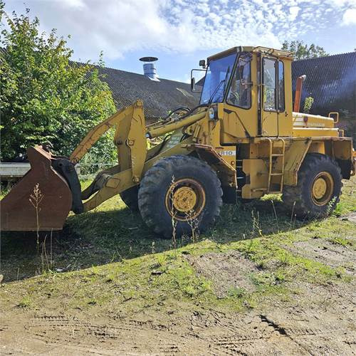 Fiat-Allis FR10 - Pelle sur pneus: photos 1 Fiat-Allis FR10 - Pelle sur pneus: photos 1