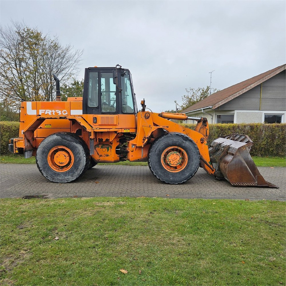 Fiat-Allis FR130 - Chargeuse sur pneus: photos 3 Fiat-Allis FR130 - Chargeuse sur pneus: photos 3