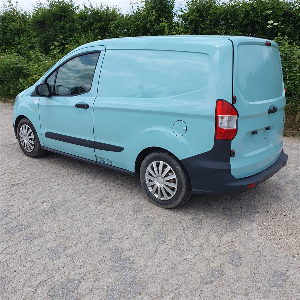Ford Transit Courier - Fourgonnette: photos 3 Ford Transit Courier - Fourgonnette: photos 3
