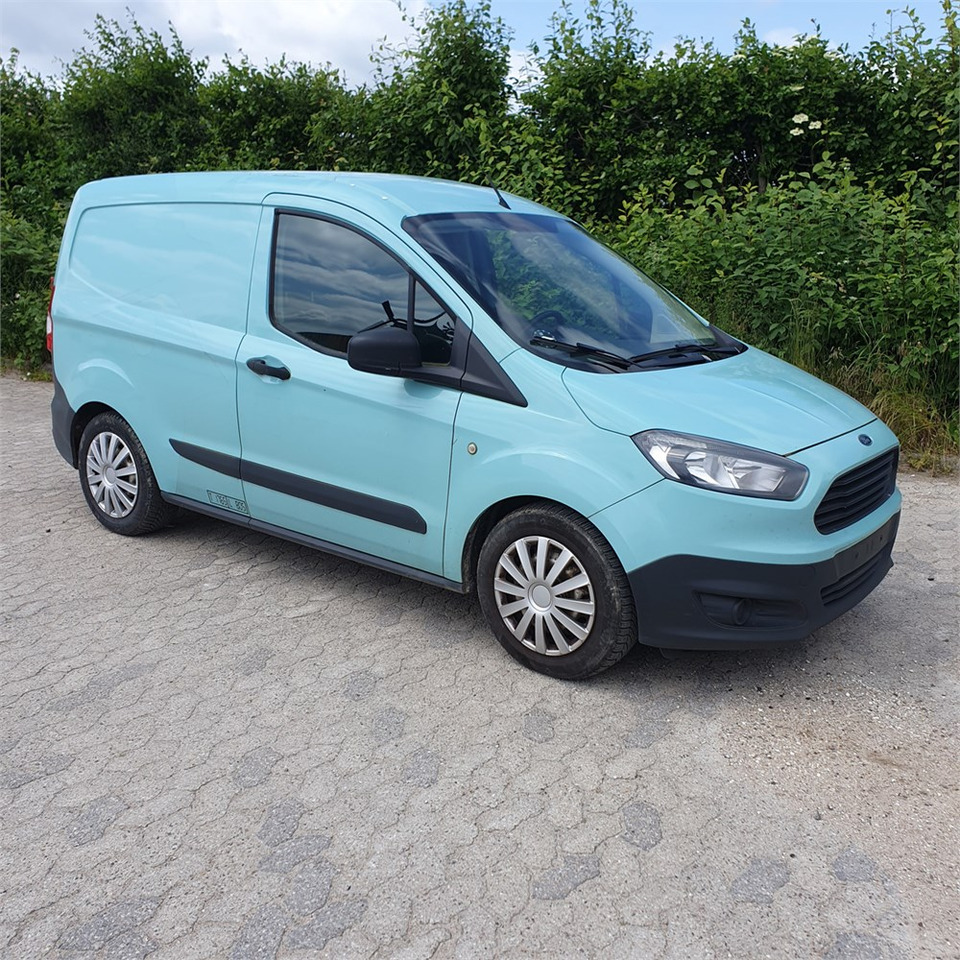 Ford Transit Courier - Fourgonnette: photos 4 Ford Transit Courier - Fourgonnette: photos 4