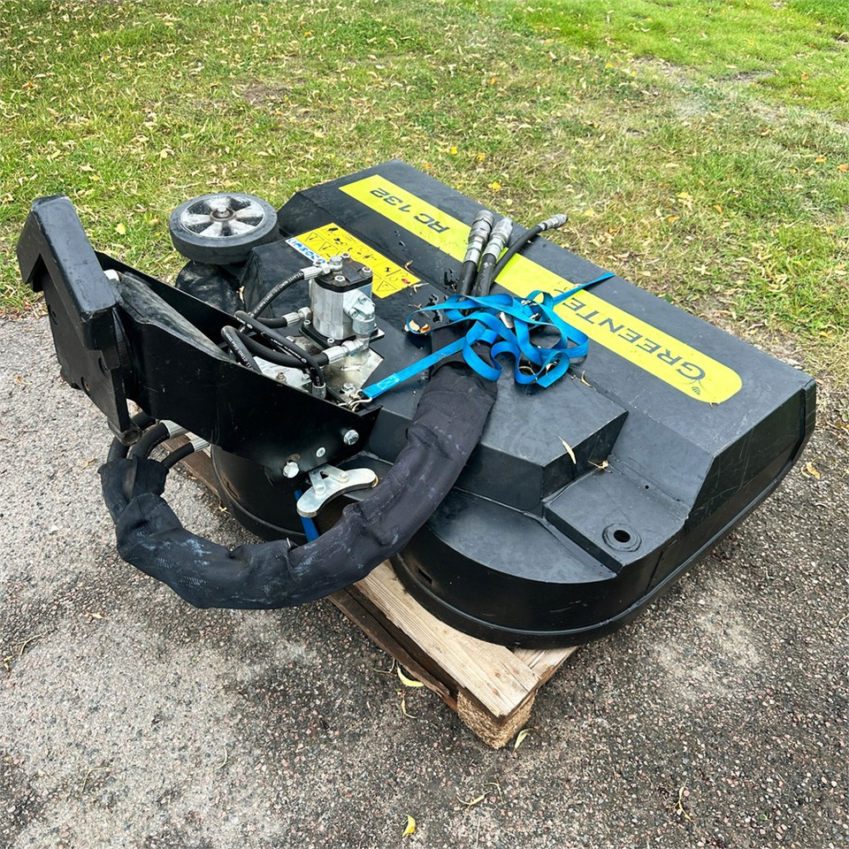 GreenTec RC132 - Tracteur agricole: photos 4 GreenTec RC132 - Tracteur agricole: photos 4