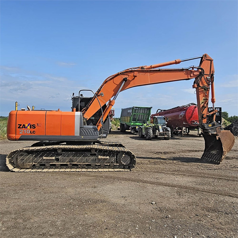 Hitachi ZX210 LC-3 ZAXIS - Pelle sur chenille: photos 3 Hitachi ZX210 LC-3 ZAXIS - Pelle sur chenille: photos 3