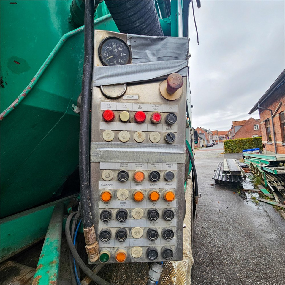 Camion hydrocureur Hvidtved Larsen CM120: photos 23