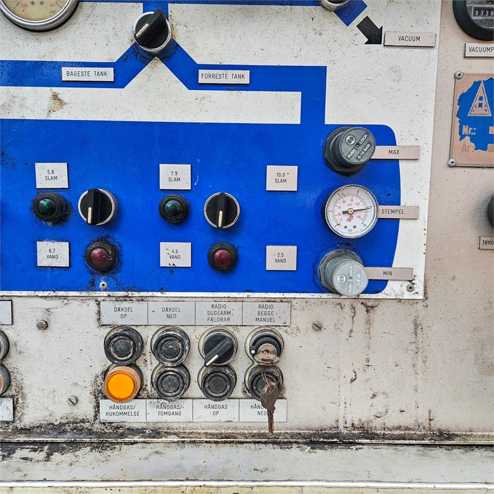 Camion hydrocureur Hvidtved Larsen CM120: photos 25