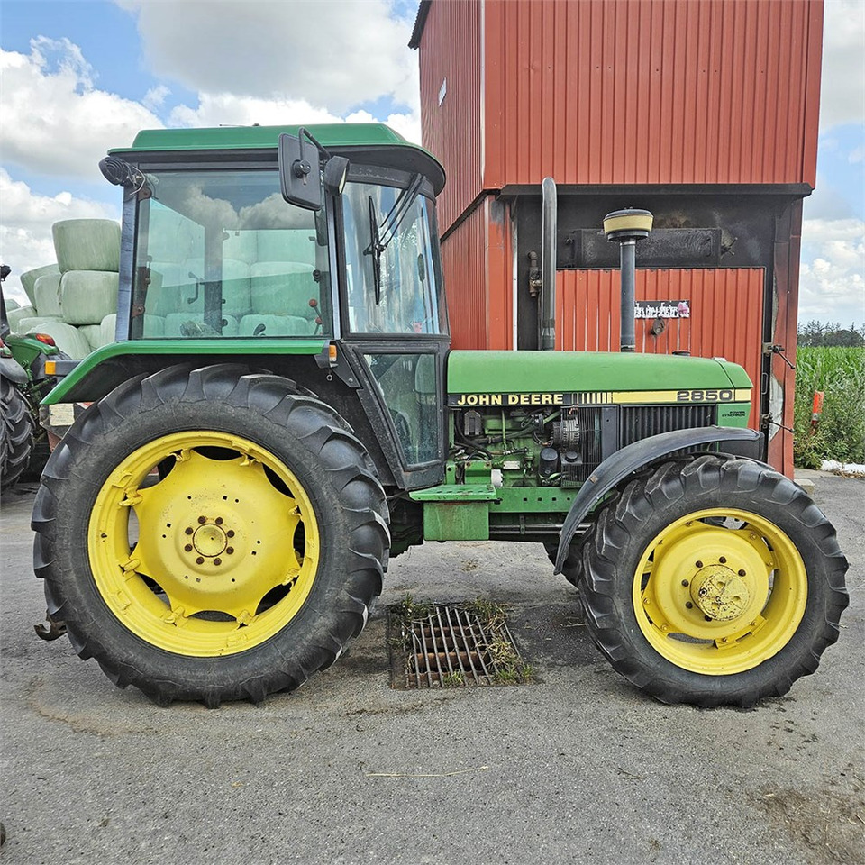 John Deere 2850 MFWD - Tracteur agricole: photos 2 John Deere 2850 MFWD - Tracteur agricole: photos 2