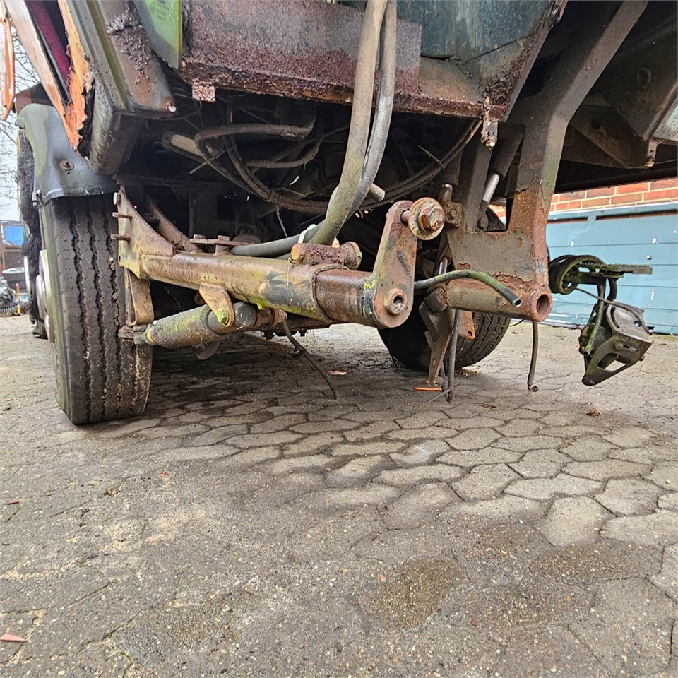 Balayeuse de voirie Johnston Sweepers 5000: photos 26