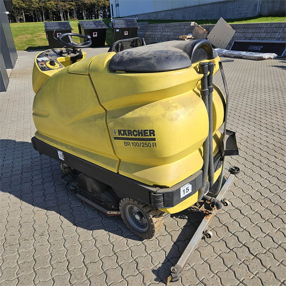 Kärcher BR 100/250 R BP PAC - Machine de nettoyage: photos 3 Kärcher BR 100/250 R BP PAC - Machine de nettoyage: photos 3