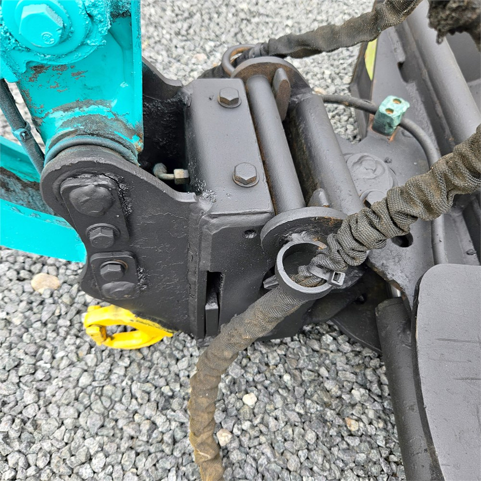 Mini pelle Kobelco SK17 SR-3: photos 24 Mini pelle Kobelco SK17 SR-3: photos 24