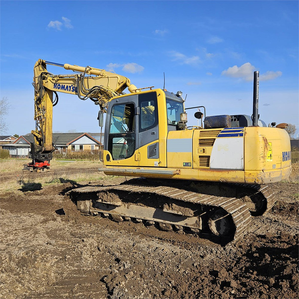 Komatsu PC210 - Pelle sur chenille: photos 1 Komatsu PC210 - Pelle sur chenille: photos 1