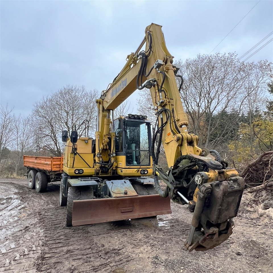 Crédit-bail de Komatsu PW148-10 Komatsu PW148-10: photos 17