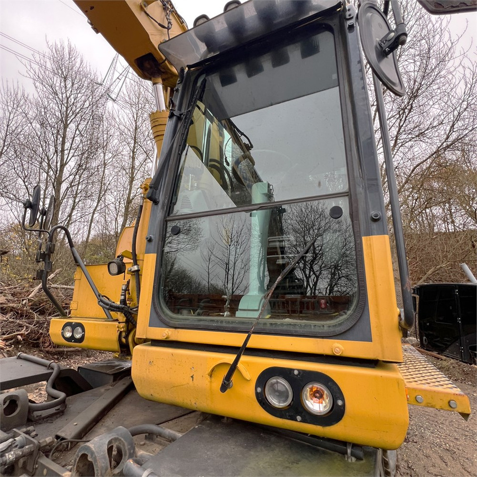 Crédit-bail de Komatsu PW148-10 Komatsu PW148-10: photos 22