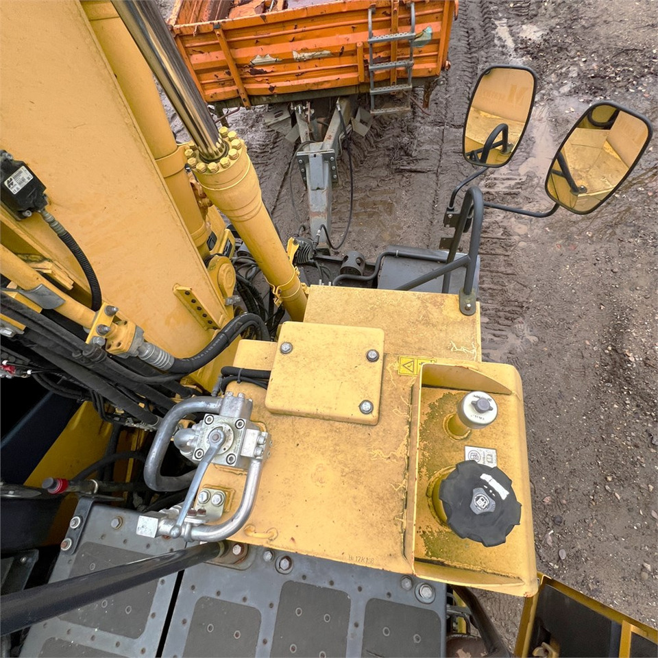 Crédit-bail de Komatsu PW148-10 Komatsu PW148-10: photos 35