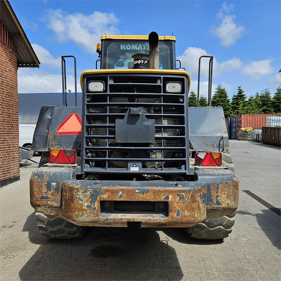 Komatsu WA400 - 5H - Chargeuse sur pneus: photos 3 Komatsu WA400 - 5H - Chargeuse sur pneus: photos 3