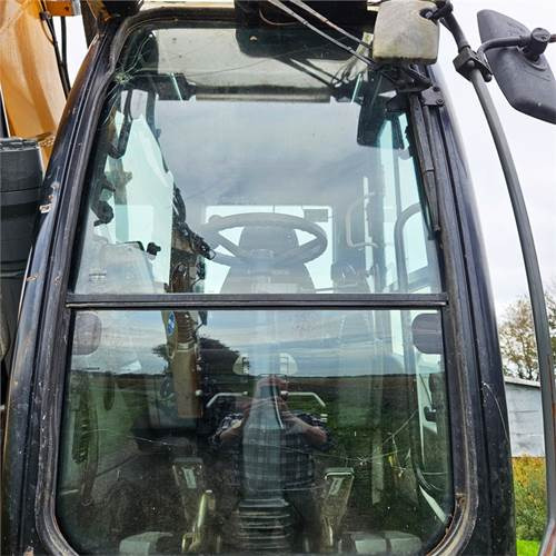 Pelle sur pneus Liebherr A918 Compact: photos 26 Pelle sur pneus Liebherr A918 Compact: photos 26