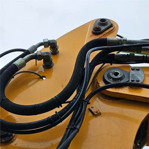 Pelle sur pneus Liebherr A918 Compact: photos 31 Pelle sur pneus Liebherr A918 Compact: photos 31