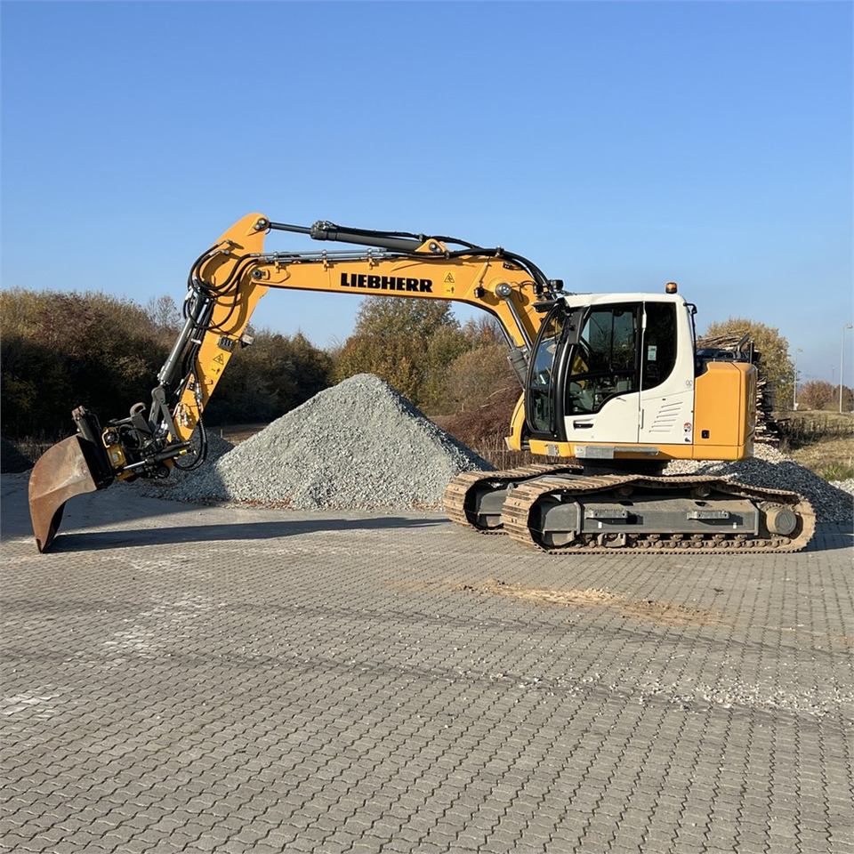Liebherr R914 Compact S - Pelle sur chenille: photos 1 Liebherr R914 Compact S - Pelle sur chenille: photos 1