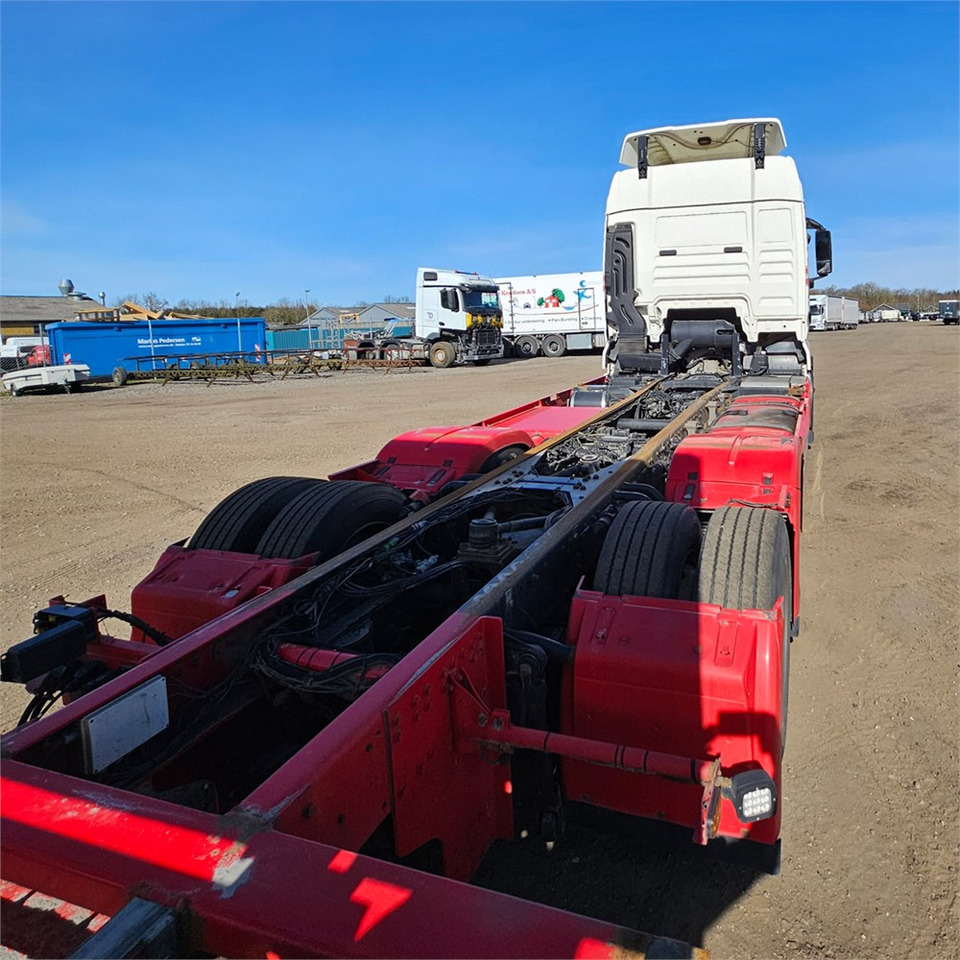 MAN TGX - Camion porte-conteneur/ Caisse mobile: photos 3 MAN TGX - Camion porte-conteneur/ Caisse mobile: photos 3