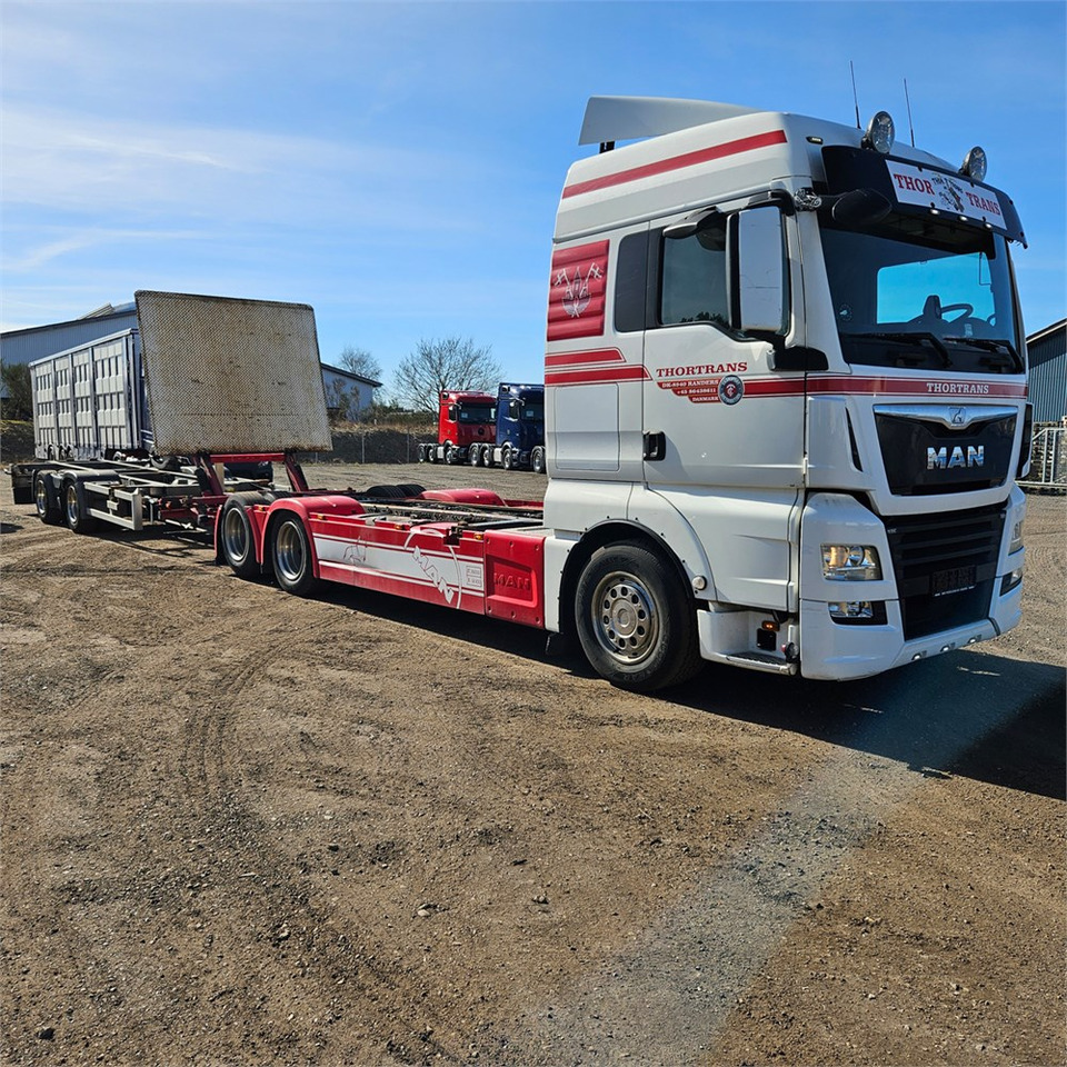 MAN TGX - Camion porte-conteneur/ Caisse mobile: photos 1 MAN TGX - Camion porte-conteneur/ Caisse mobile: photos 1