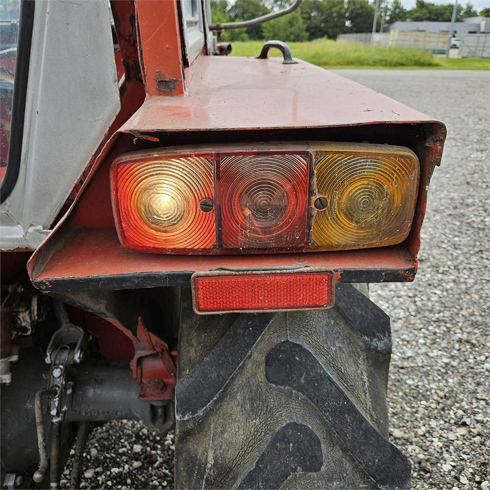 Tracteur agricole Massey Ferguson MF135: photos 34