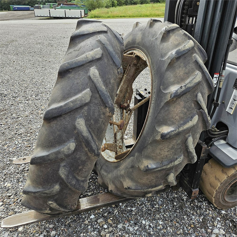 Tracteur agricole Massey Ferguson MF135: photos 48